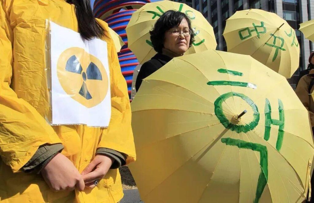 韩国与中国的立场不再一致,尹锡悦在安全问题上对日本表现出妥协态度